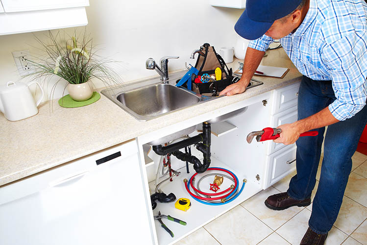 Loodgieter in de keuken